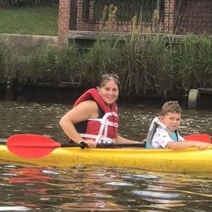 Meet your Posher, Carrie